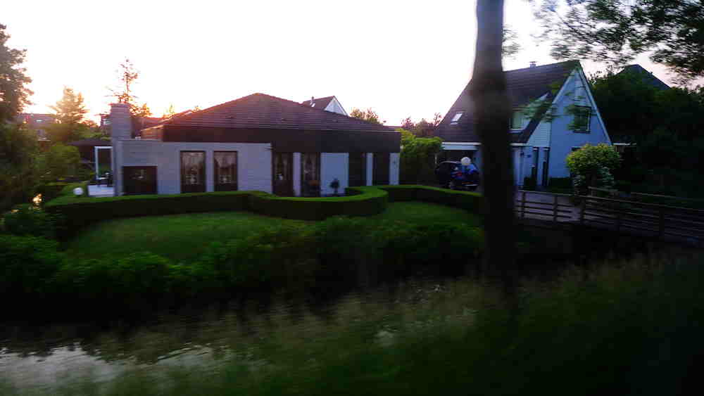 p1010835_.jpg