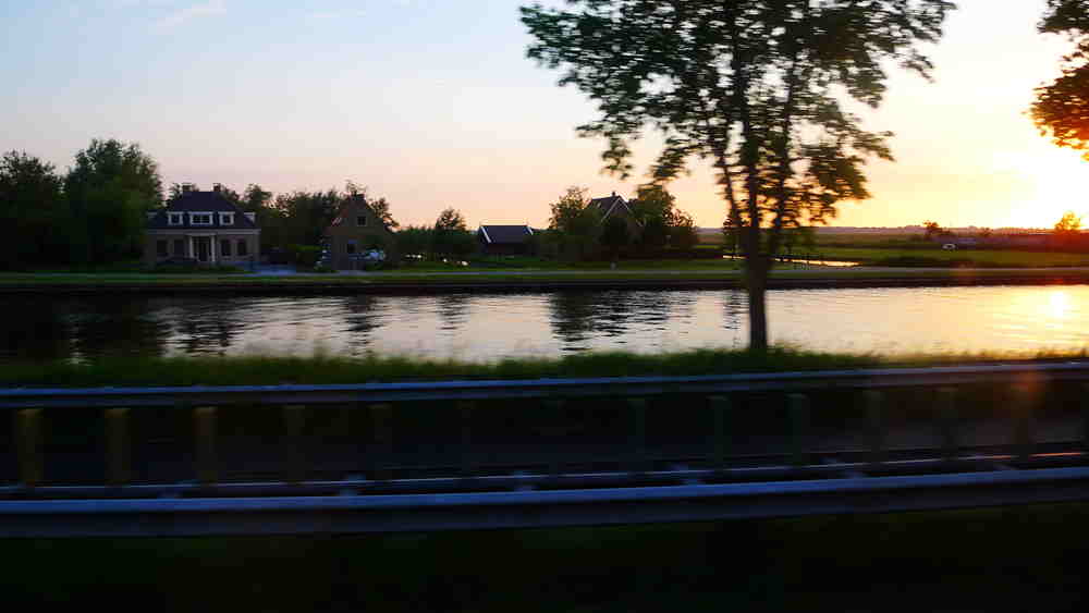 p1010827_.jpg
