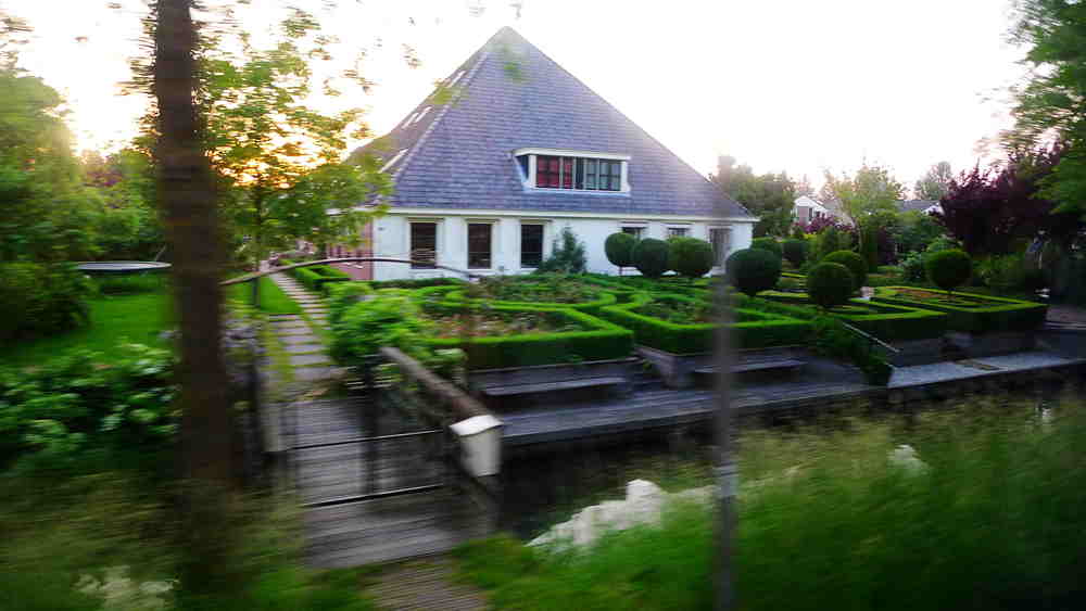 p1010836_.jpg