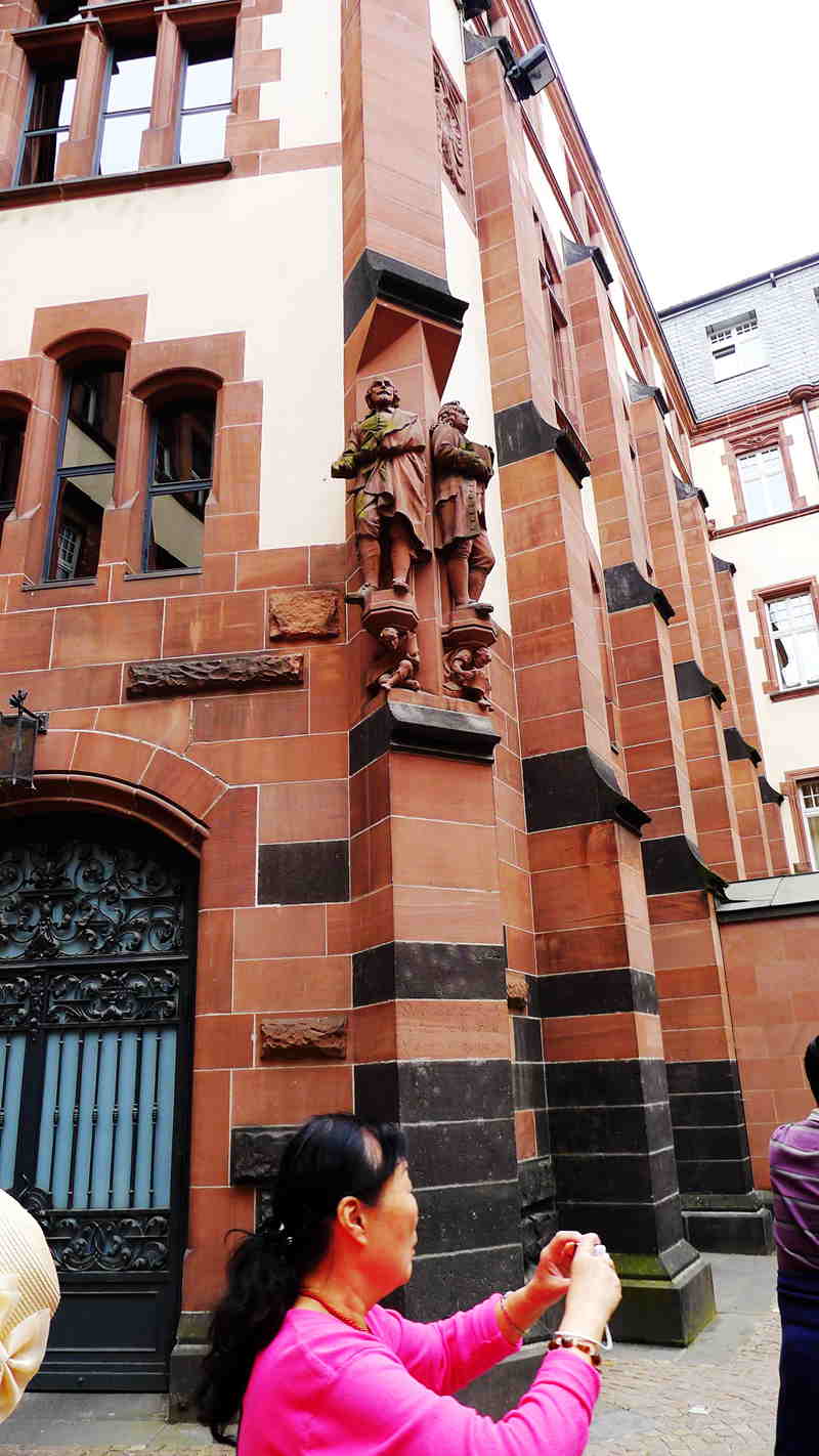 p1010916_.jpg