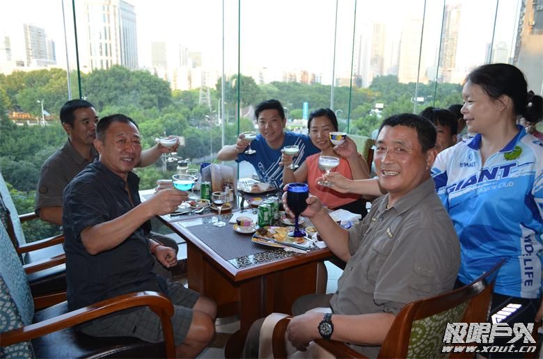 1307252203cb316282d513eb15.jpg