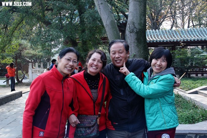 12010.jpg