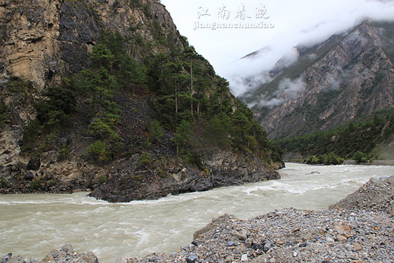 Ƭ 048.jpg