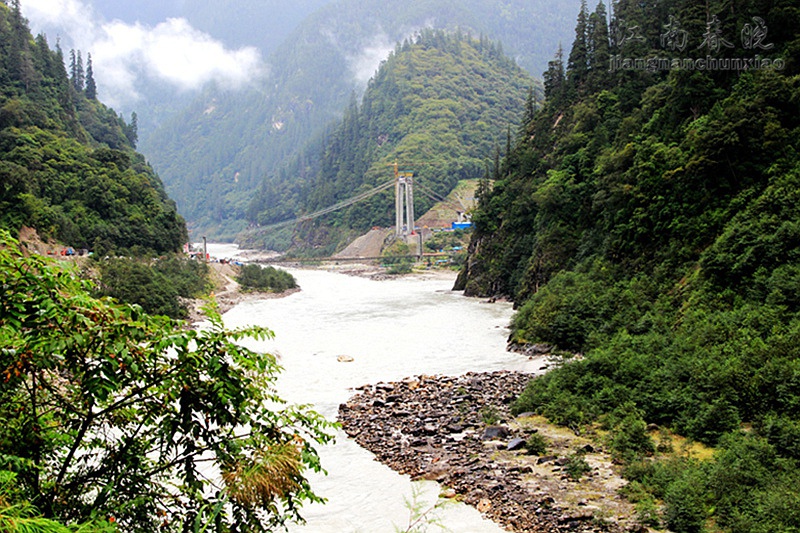 Ƭ 010.jpg