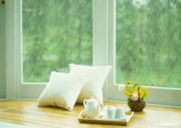 下雨的日子1.gif