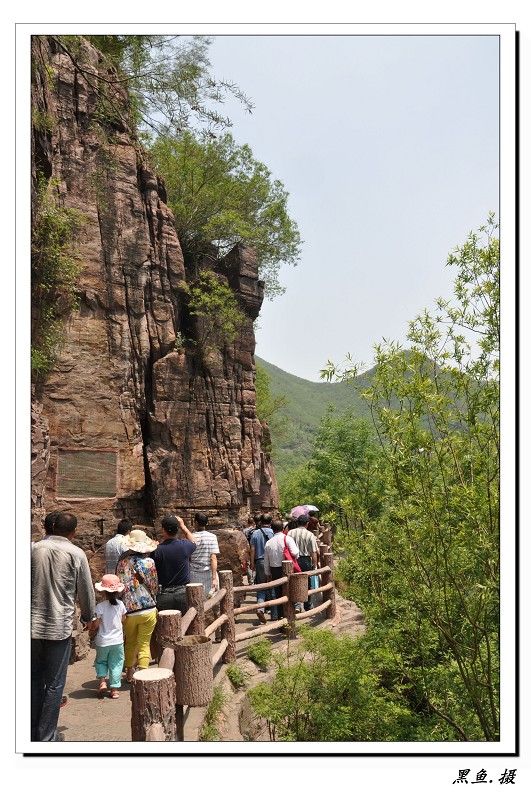 红石峡 (17)_眸目压缩.jpg