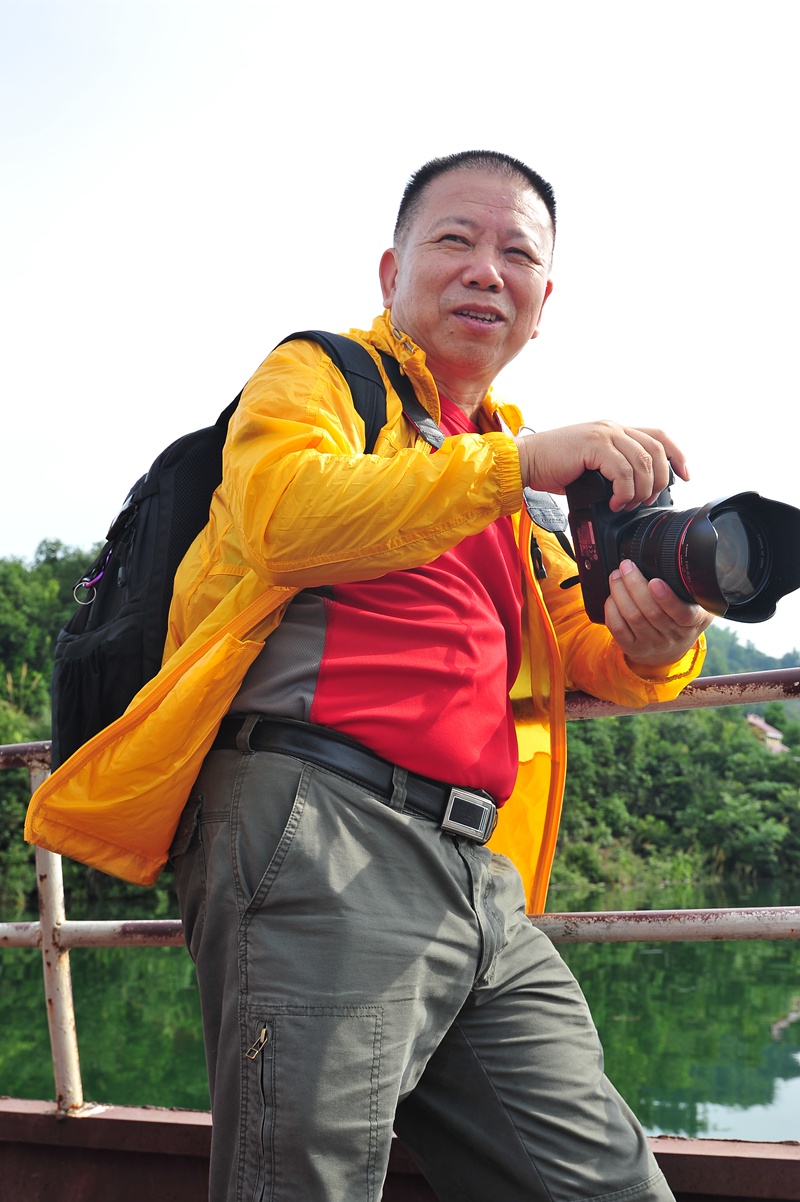 辛苦的摄驴.jpg