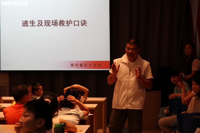 逃生及现场救护口诀.JPG