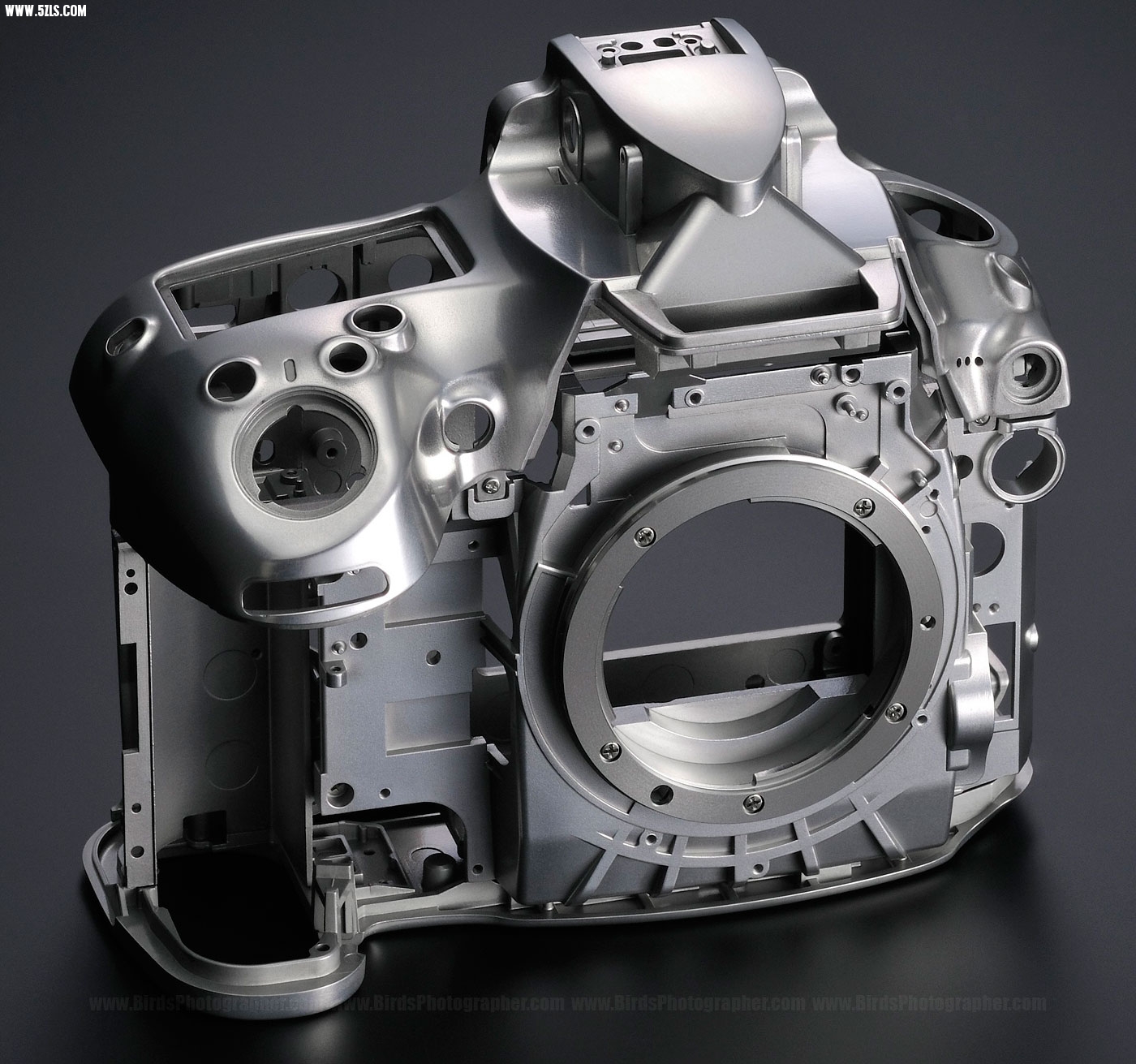 nikon-d800-d800e-magnesium-body.jpg