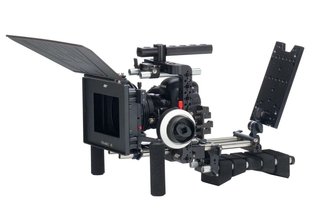 K_Canon_5D_MarkIII_front.jpg