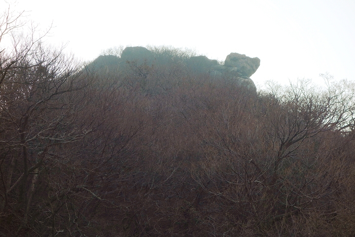 图75  鸡鸣峰近景.jpg