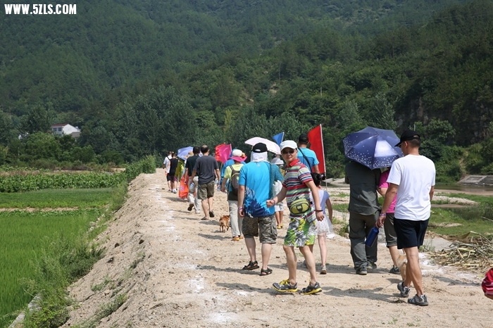 8J7A3575.JPG