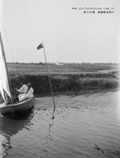 1920Ϻ3.jpg