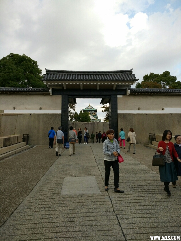 051809ptzxd8zo4t8yuifu.jpg