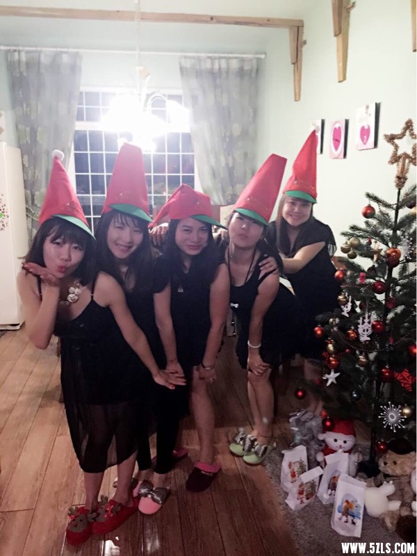 161839wai0r4444hhw044i.jpg
