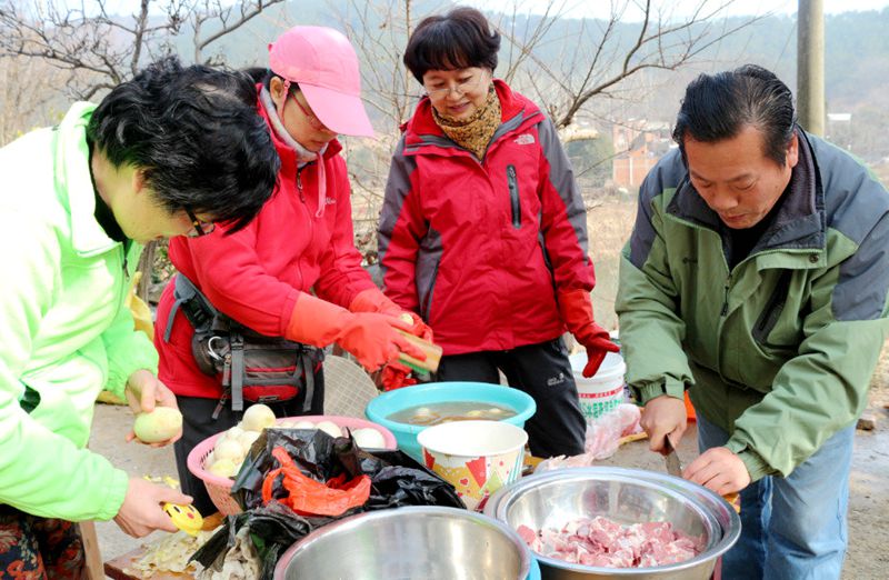 青少年宫年饭.jpg
