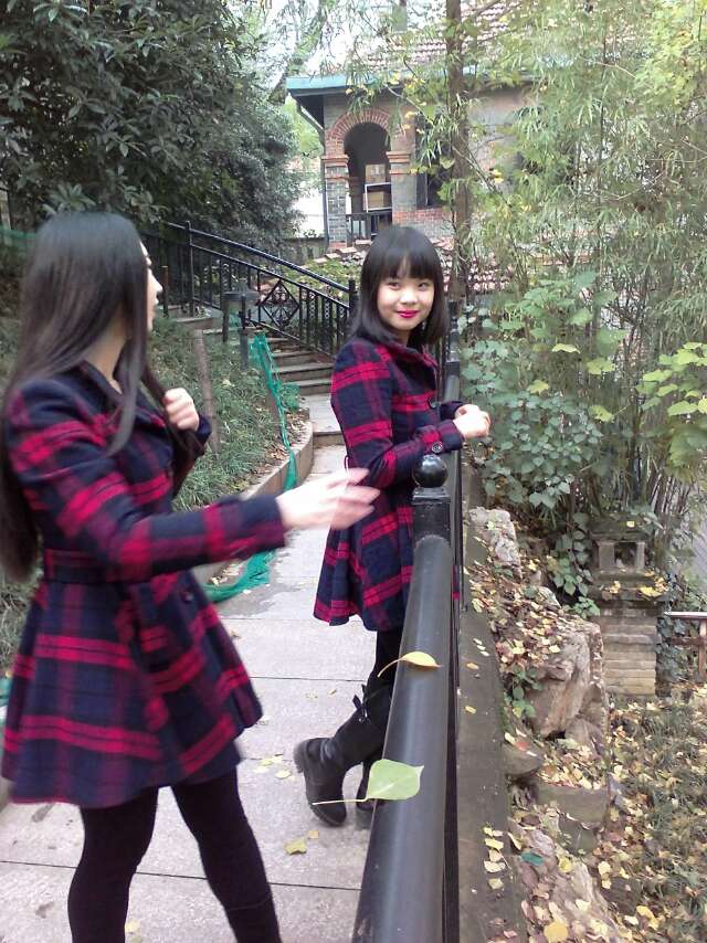 红唇.jpg