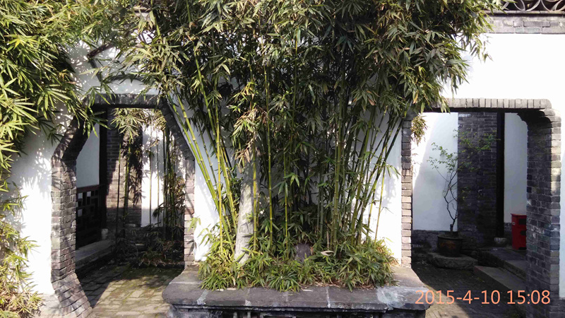 2015-4-10郑板桥故居+古县衙遗址李园 (20).jpg