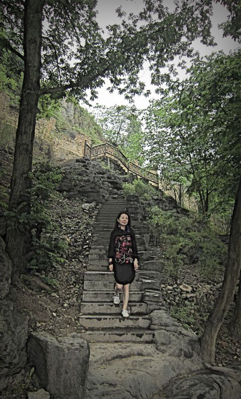 坐龙峡红石林芙蓉镇 720_副本_副本.jpg