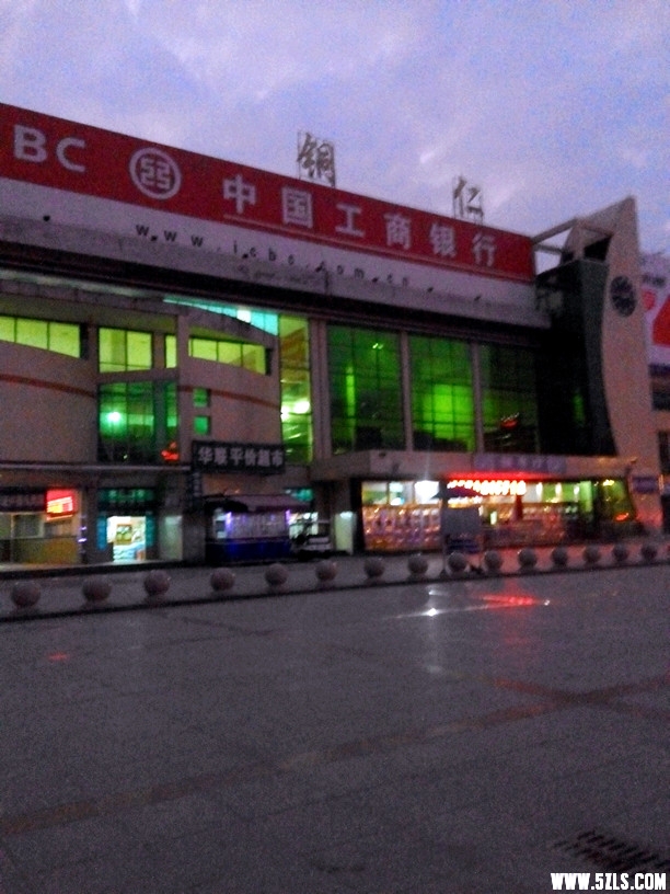 074713f45b3w8lv8p81v59.jpg