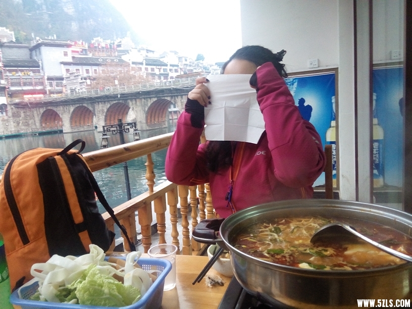 180903g7o03chlloo393cn.jpg