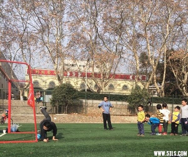 114052b07krkjwncj0ckrc.jpg