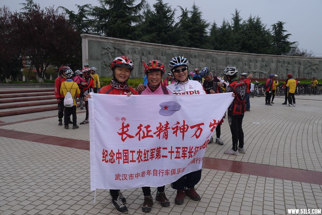 P1120847_.jpg