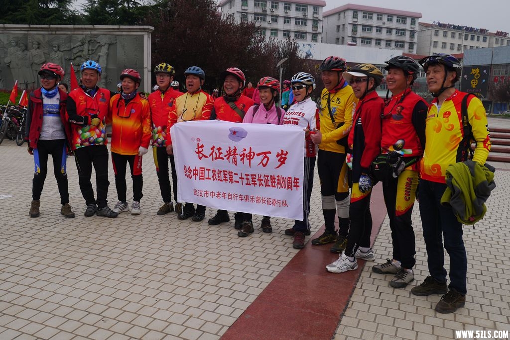 P1120858_.jpg