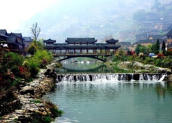 苗寨风雨桥.jpg