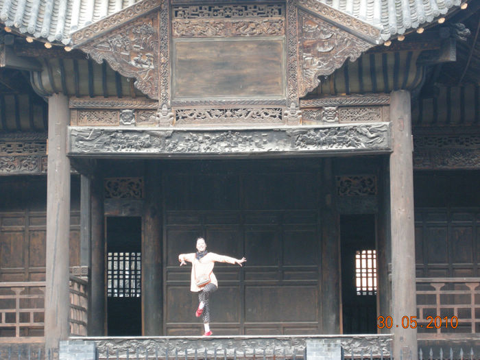 201061212332133746.jpg