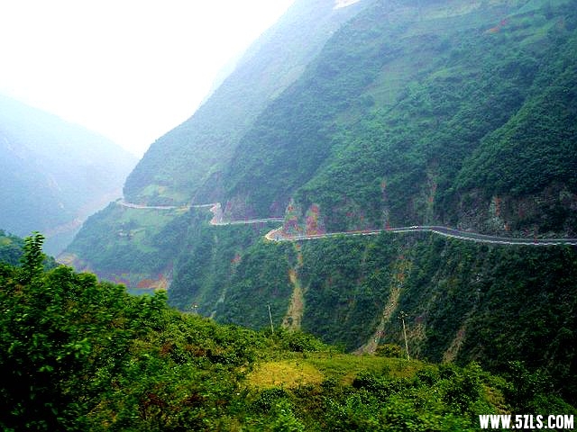 秦岭.jpg
