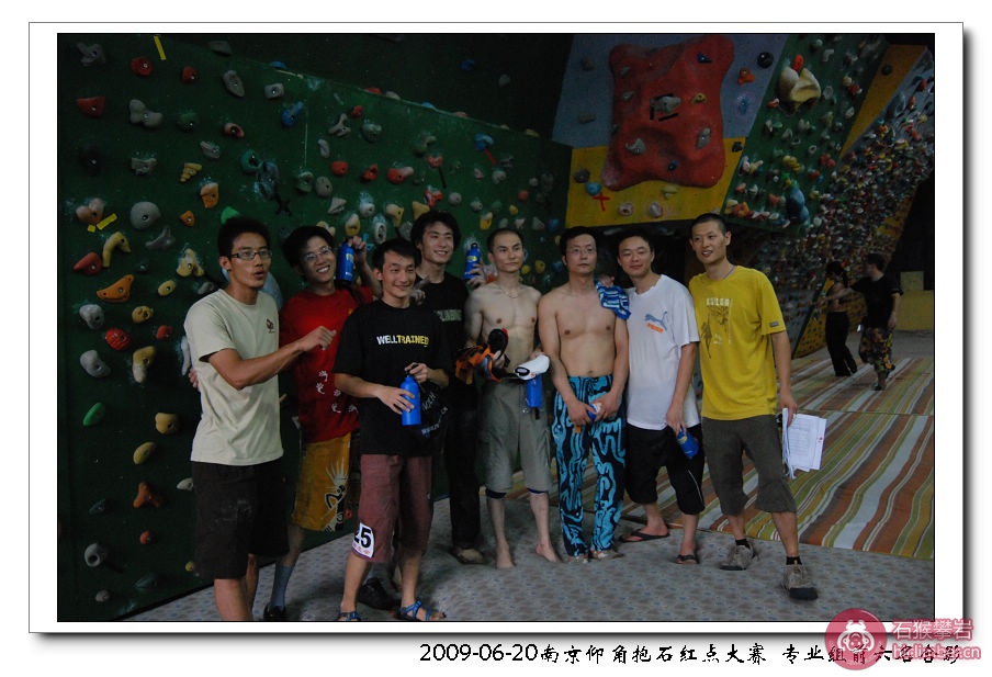 0906211714b196557ef754ed08.jpg