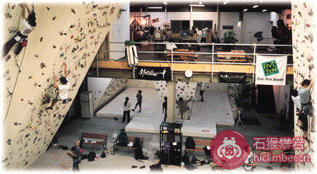 16779396_12334561085sUR.gif