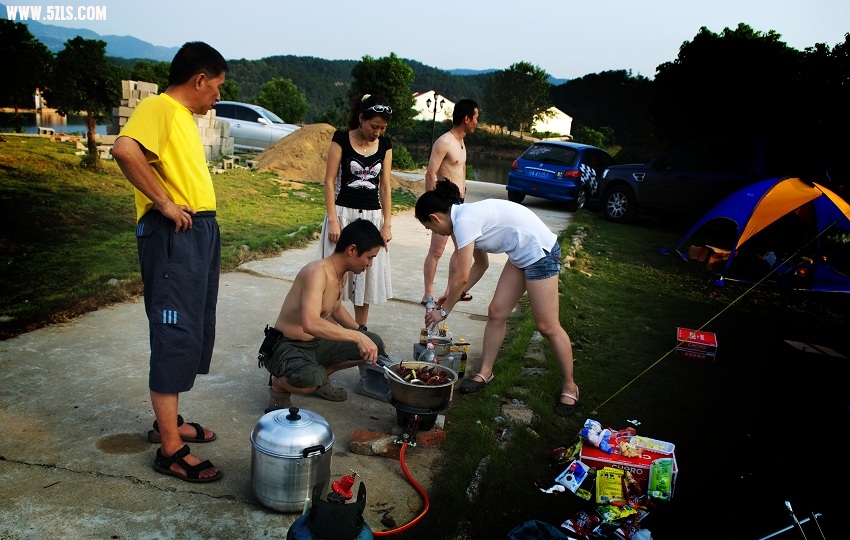 0909091457d85dc52cd761e209.jpg