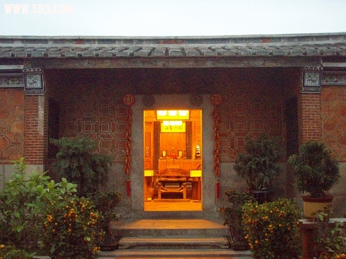 P2120156-1.jpg