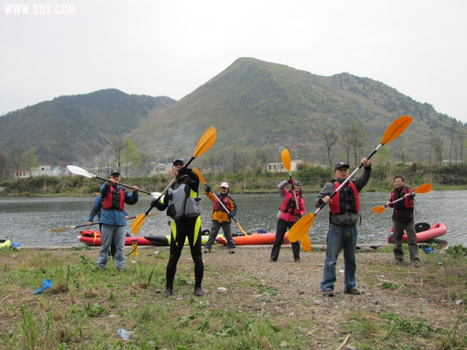 Ƭ 053.jpg