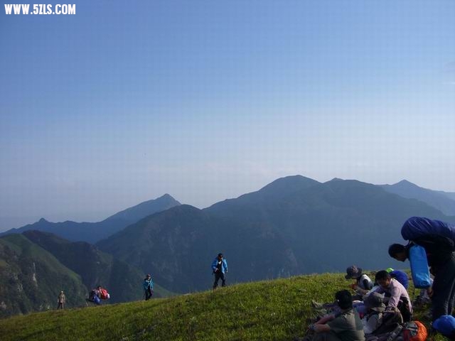Table_P1070602.jpg