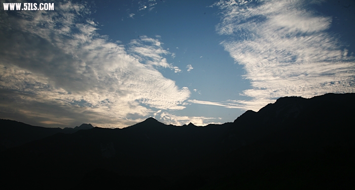 Ƭ 1093.jpg