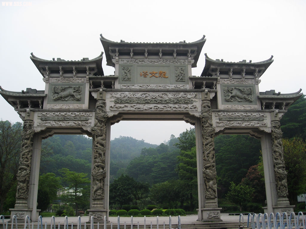 大门全景