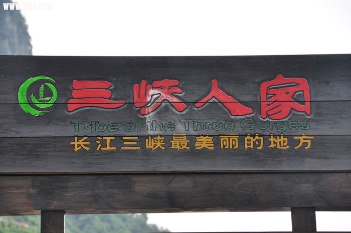 Ƭ 070.jpg