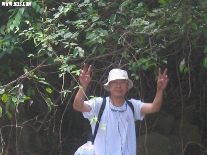 Ƭ 061.jpg