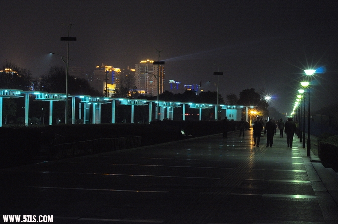 Ƭ 029.jpg