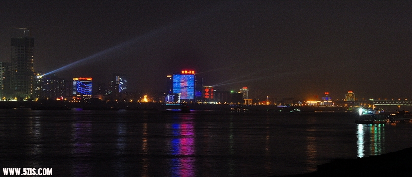 Ƭ 043.jpg