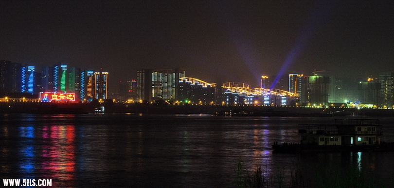 Ƭ 039.jpg