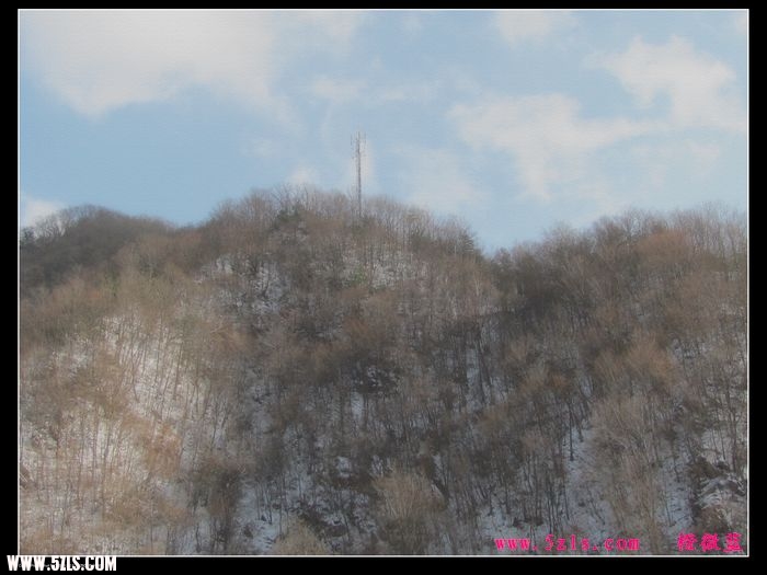 山和纯净的天