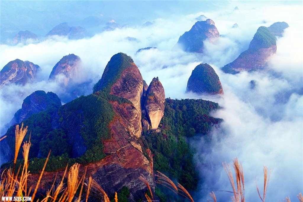 Ї~ɽ.˽կ녺Langshan Chinathe sea of clouds in Bajiaozhai_.jpg