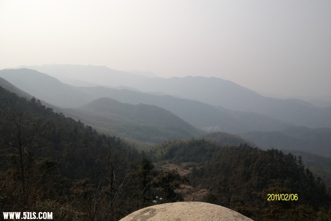 山腰风光