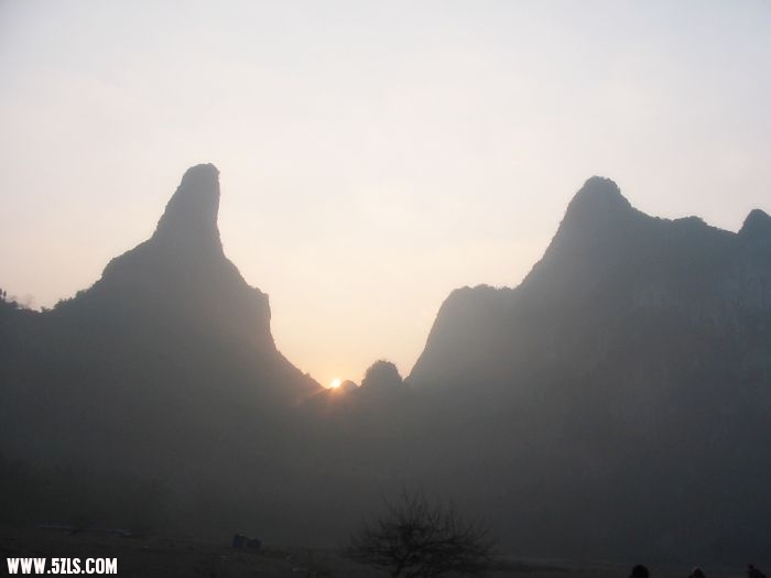 Ƭ 075.jpg