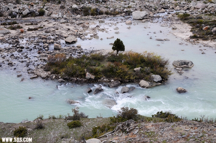 Ƭ 084.jpg