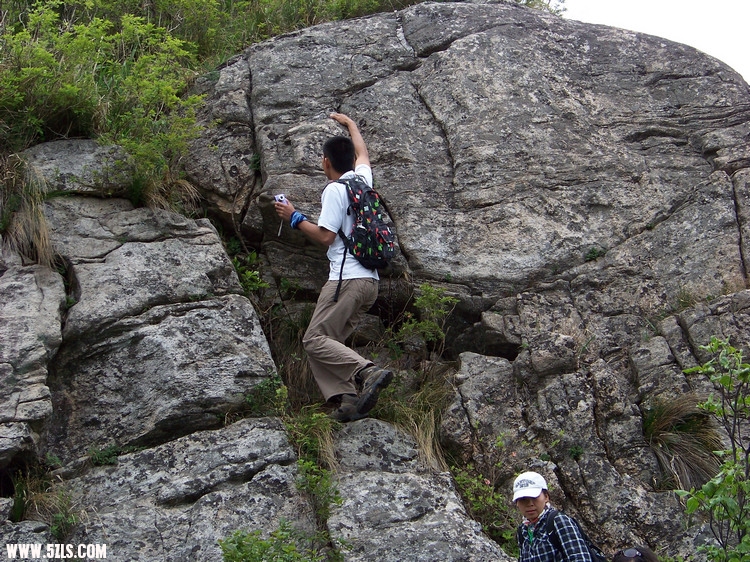2011年0514C黄柏山九峰尖穿越 (64).jpg